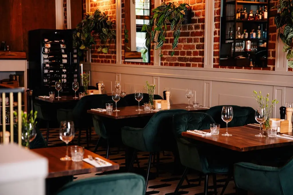 Wnętrze restauracji No17 przy Świętego Krzyża 17